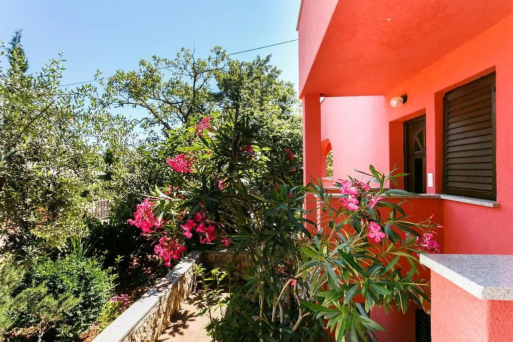 Apartments Josip Pinezici  Croatia