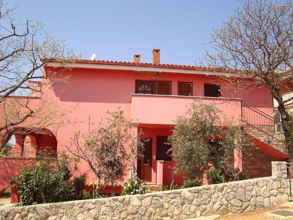 Apartments Josip Pinezici  0*, Pinezici (Krk) Croatia